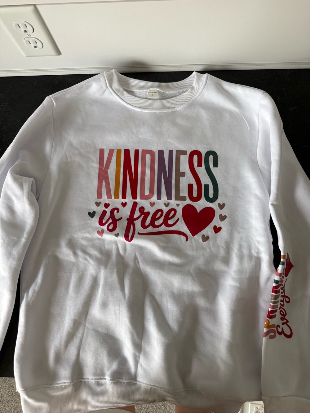 Women’s "Kindness Is Free" White Graphic Sweatshirt - Hoodies for Heroes